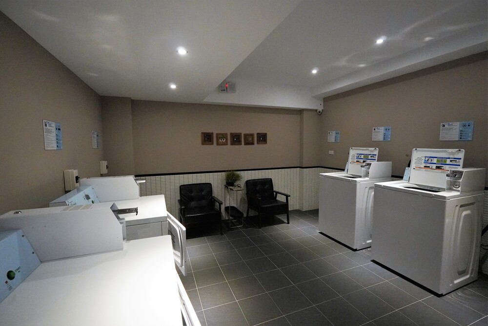 佳適旅舍高雄站前館